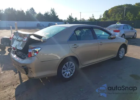 2012 Toyota Camry Le z USA, uszkodzony, nr VIN 4T4BF1FK2CR159882